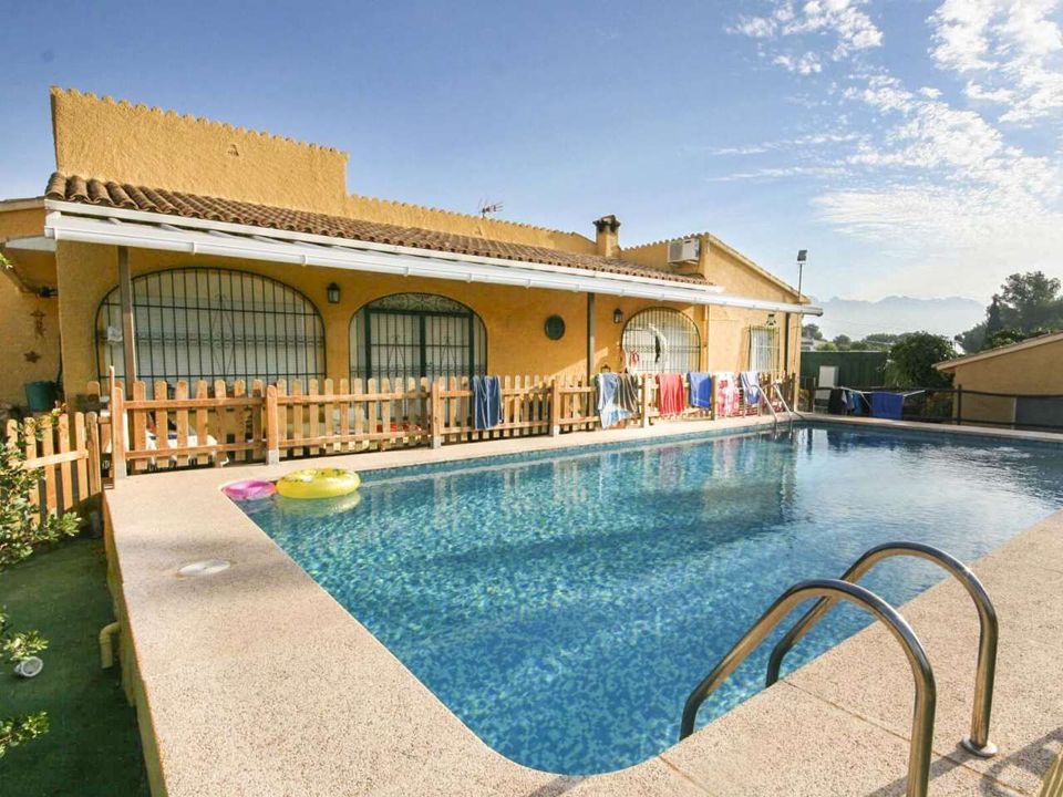 Villa i La Nucia, Alicante - foto 1