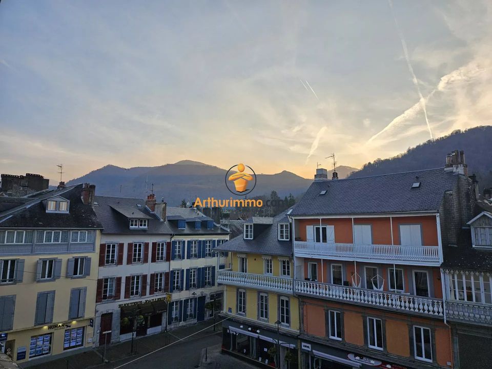 Lejlighed i Bagneres-de-Bigorre, Hautes-Pyrenees - foto 1