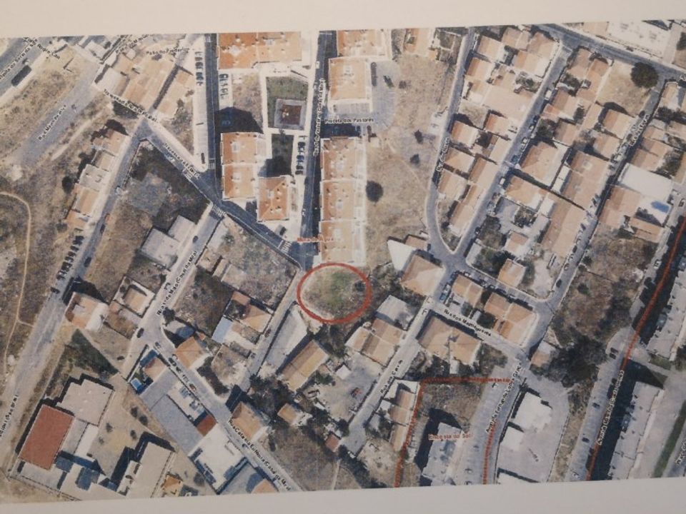 Helårsgrund i Amadora, Lisbon - foto 1