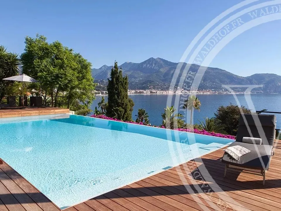 Вилла в Roquebrune-Cap-Martin, Alpes-Maritimes - фотография 2