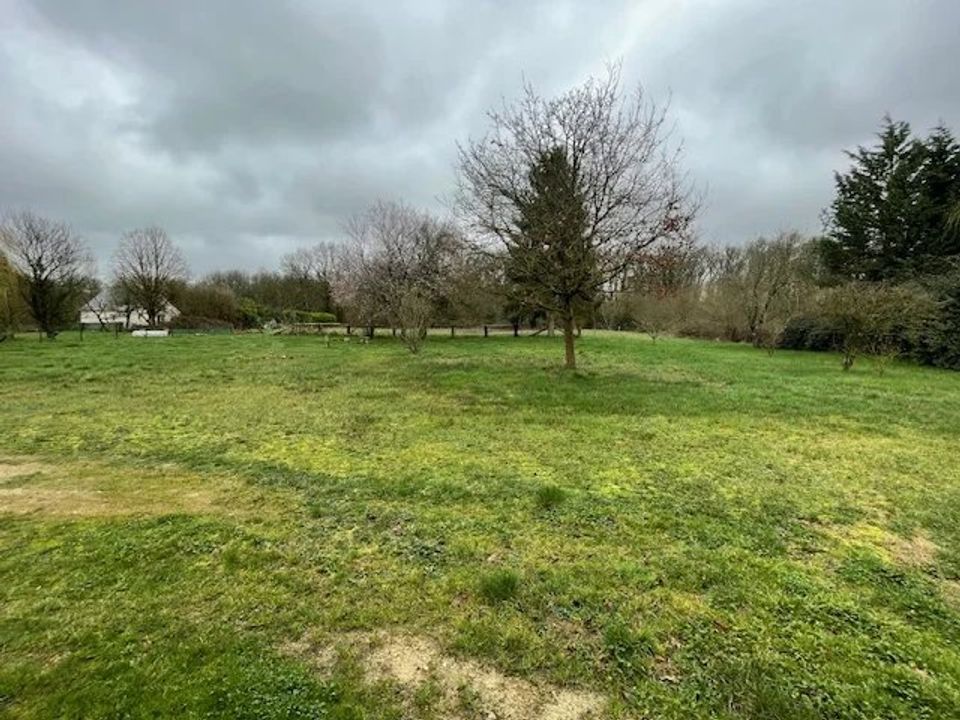 Helårsgrund i Cléré-les-Pins, Indre-et-Loire - foto 1