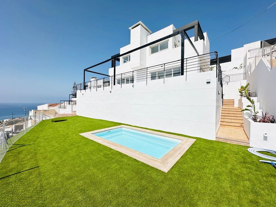 Villa a Torrox Costa, Malaga - foto 1