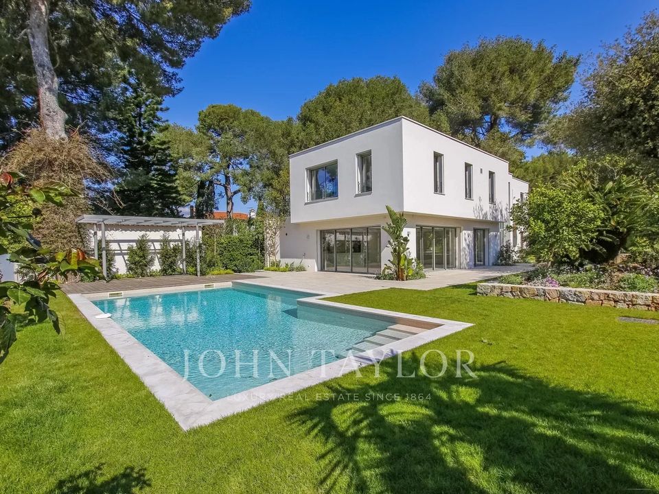 Villa i Antibes, Alpes-Maritimes - foto 1