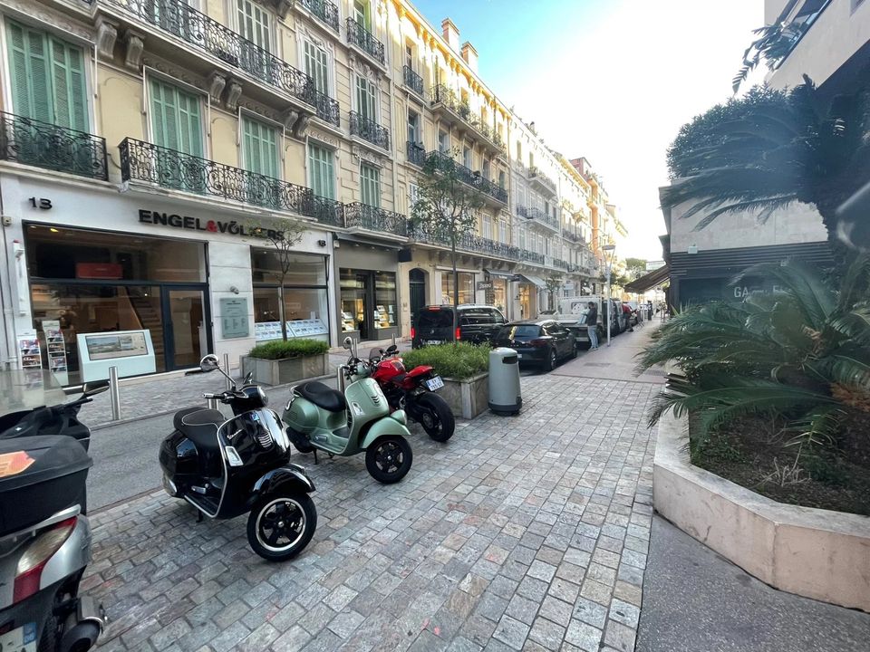 L'establiment comercial a Cannes, Alpes-Maritimes - foto 2