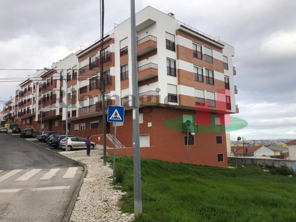 Helårsgrund i Amadora, Lisbon - foto 1