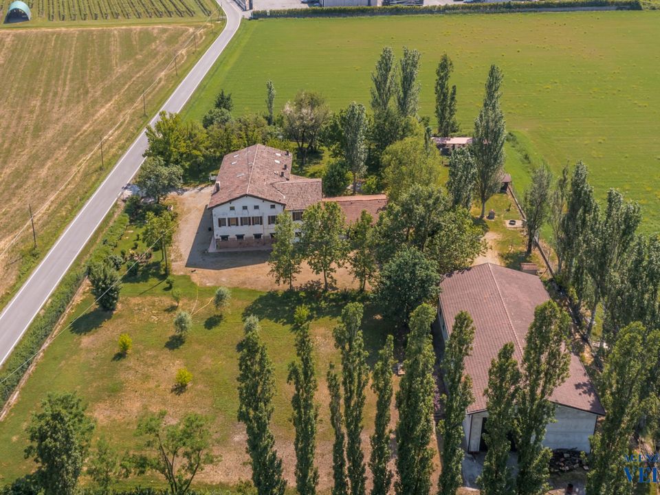 Villa i Campogalliano, Modena - foto 1