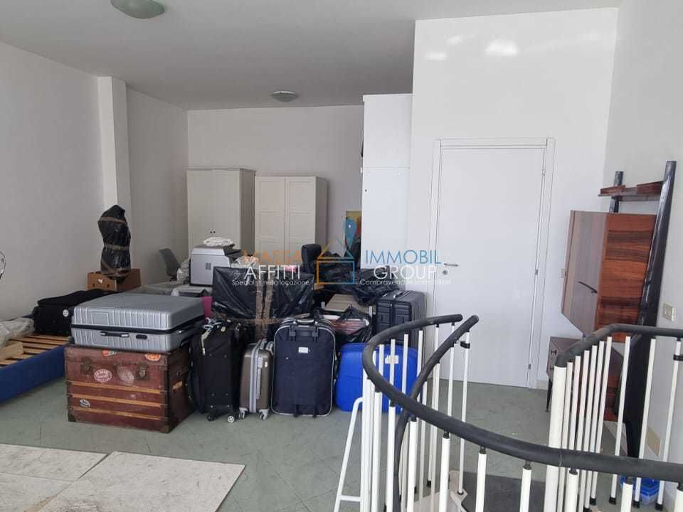 Erhvervsejendom i Carrara, Massa and Carrara - foto 4