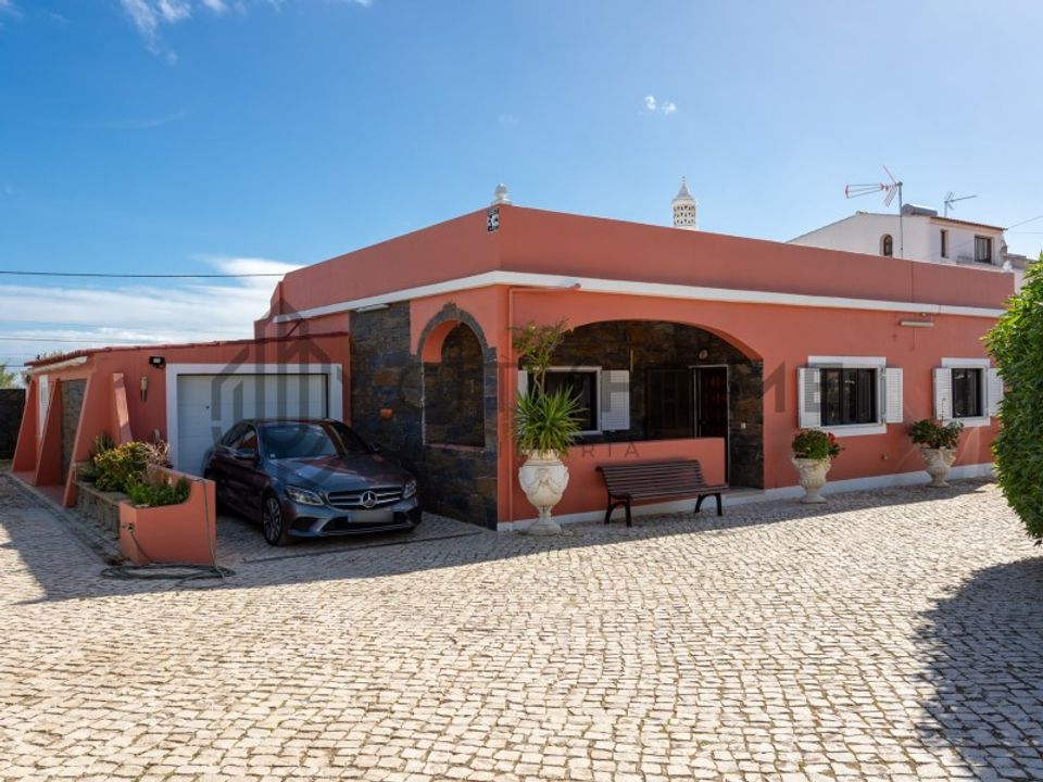 Villa i Armacao de Pera, Faro - foto 1
