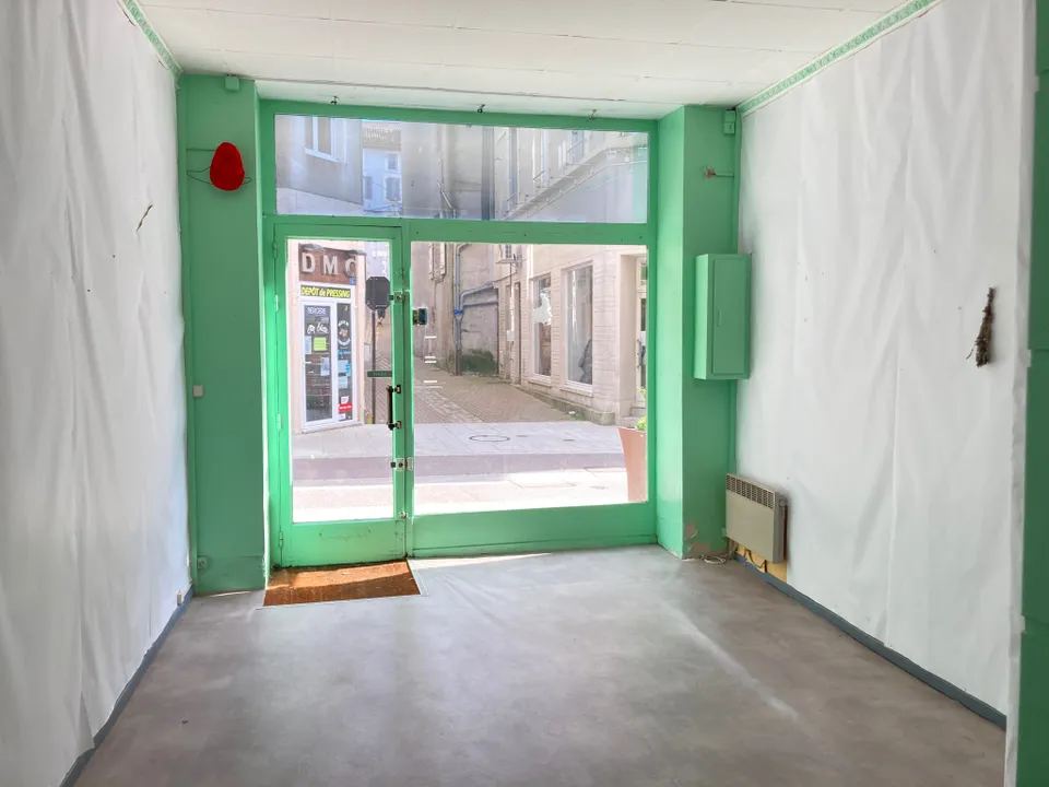 Casa de pueblo en Confolens, Charente - foto 2