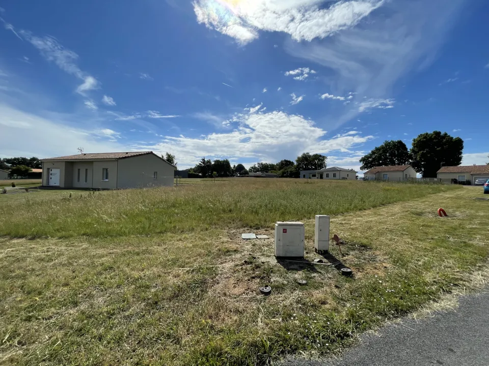 Terreno en Pressac, Vienne - foto 1