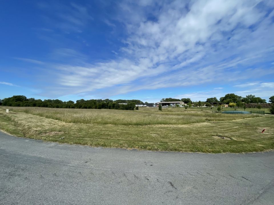 Terreno en Pressac, Vienne - foto 3