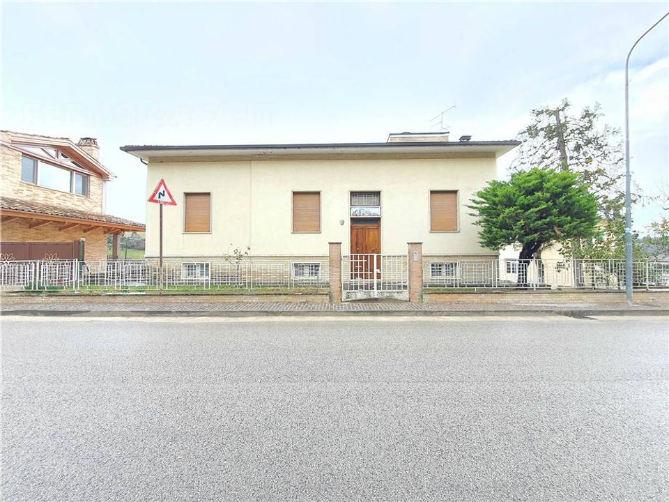 Villa i Montottone, Fermo - foto 1
