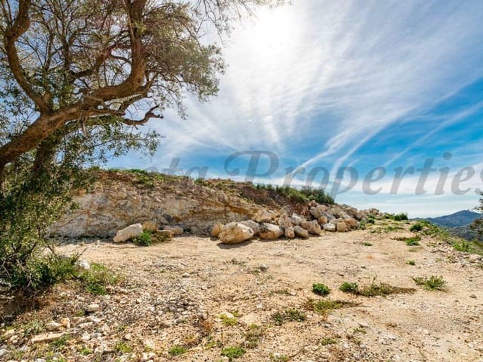 Helårsgrund i Canillas De Albaida, Malaga - foto 1