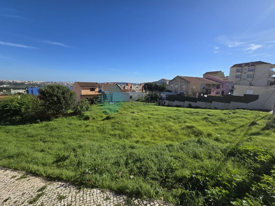 Helårsgrund i Amadora, Lisbon - foto 1