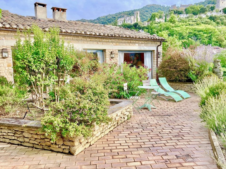 Villa in Oppede, Vaucluse - photo 2