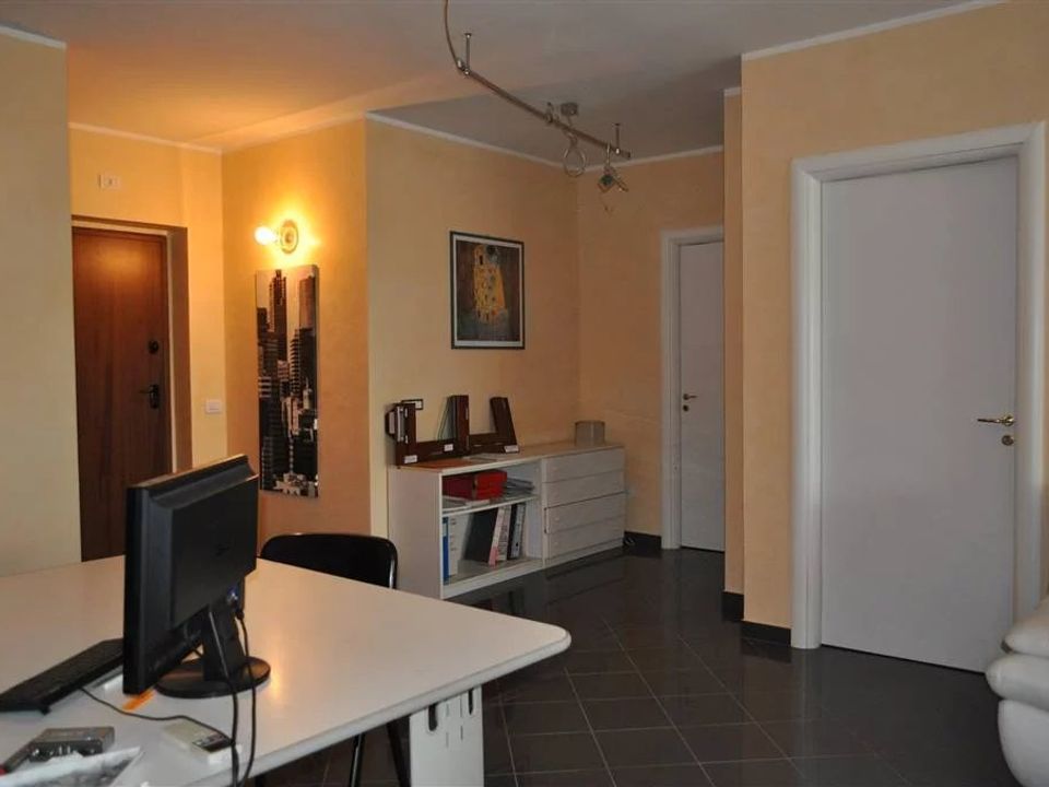 Erhvervsejendom i Cosenza, Cosenza - foto 4