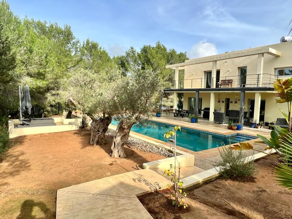 Villa i Santa Eulalia Del Rio, Ibiza - foto 1