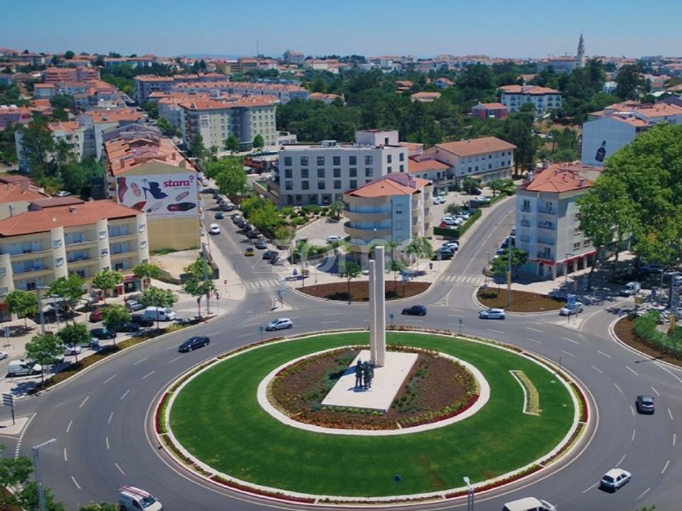 Erhvervsejendom i Fatima, Santarem - foto 1