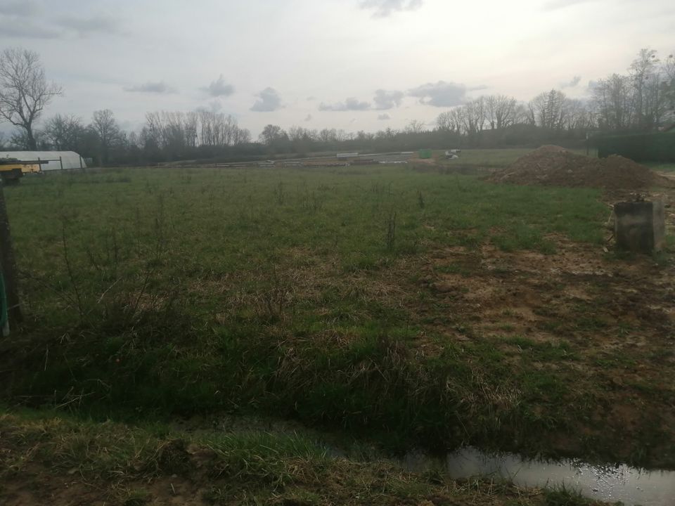 Helårsgrund i Louhans, Saone-et-Loire - foto 1