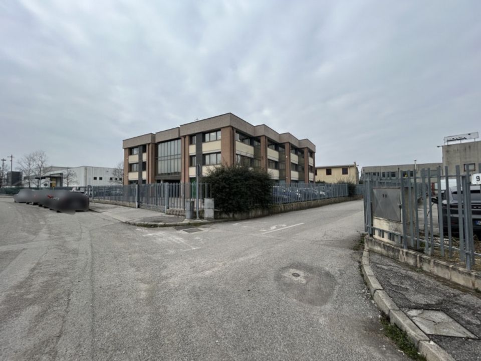 Erhvervsejendom i Mestrino, Padua - foto 3