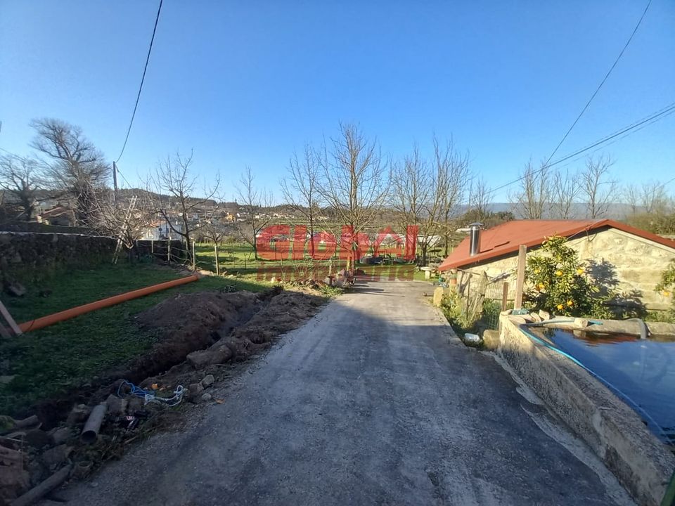 Helårsgrund i Oliveira de Frades, Viseu - foto 1