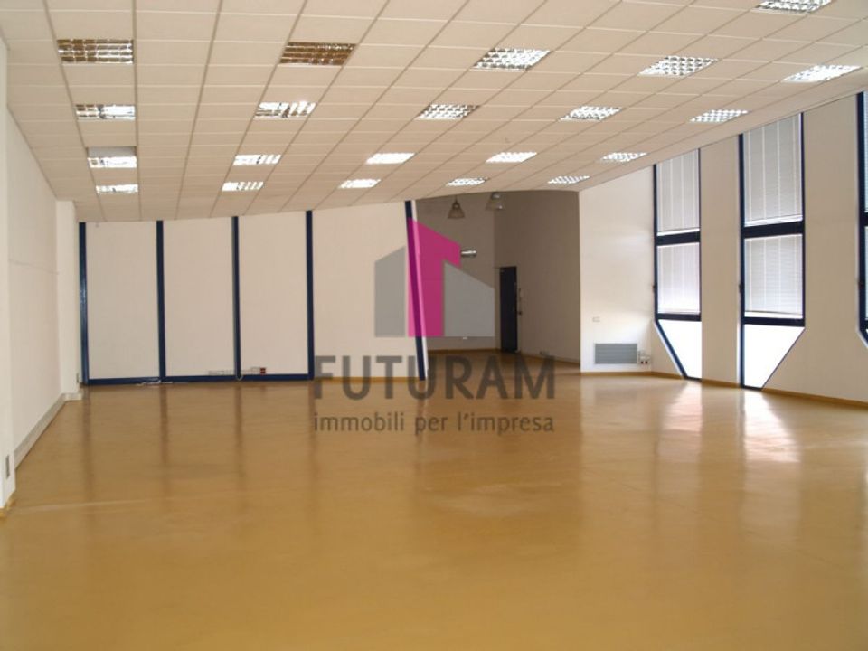 Erhvervsejendom i Torri di Quartesolo, Vicenza - foto 3