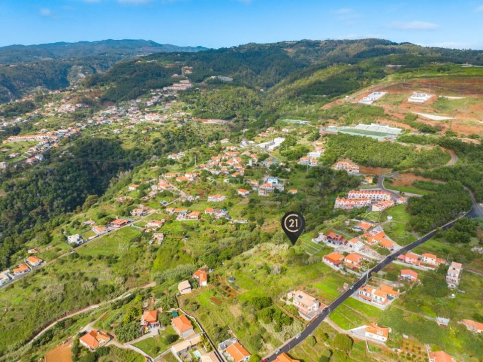 Helårsgrund i Santa Cruz, Madeira - foto 2