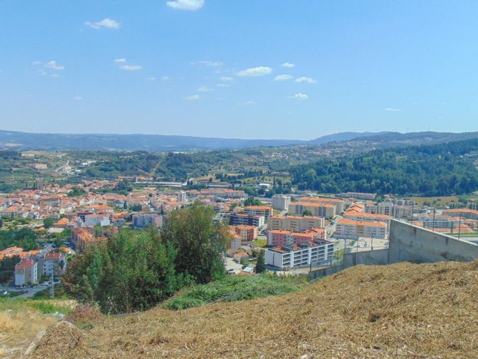 Helårsgrund i Lamego, Viseu - foto 1