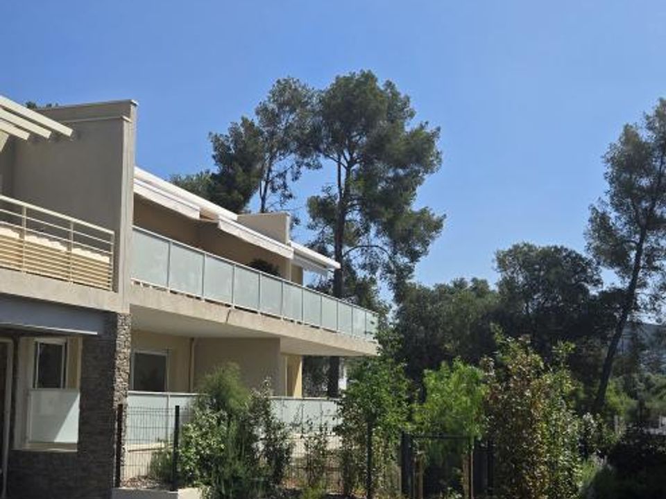 Lejlighed i La Ciotat, Bouches-du-Rhone - foto 2
