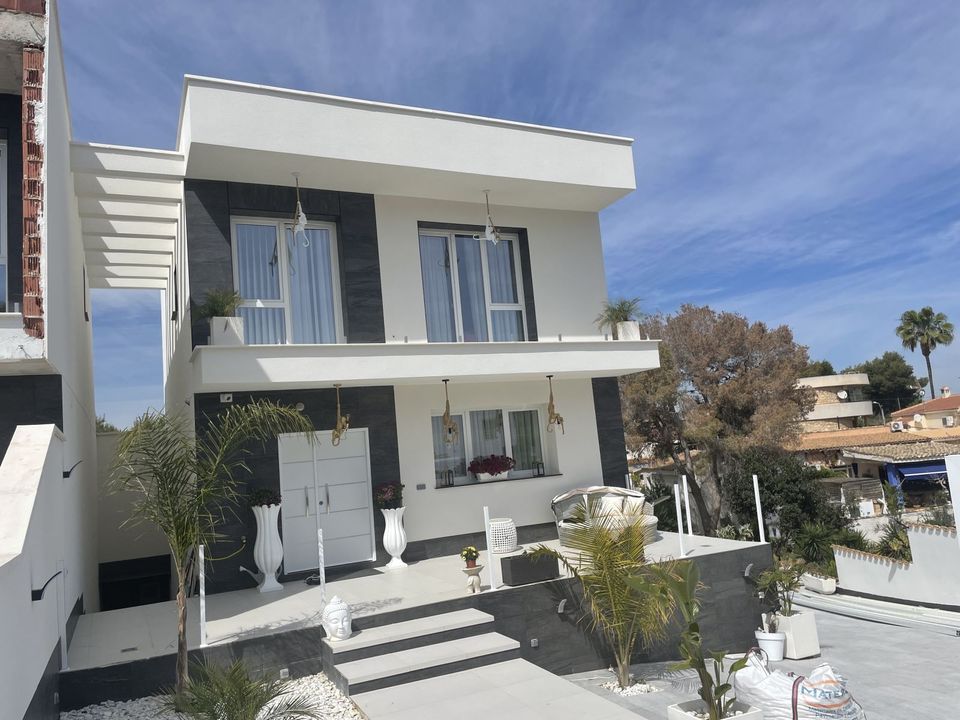 Villa i Los Balcones, Alicante - foto 1