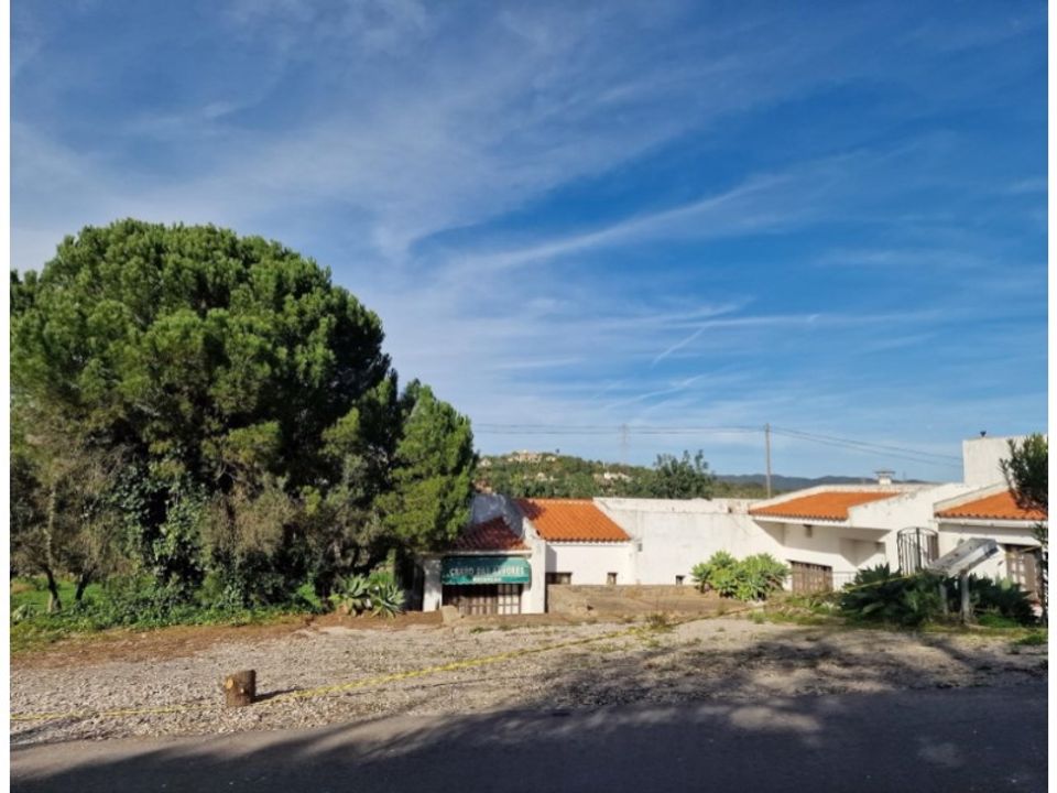 Helårsgrund i Sao Bras de Alportel, Faro - foto 1