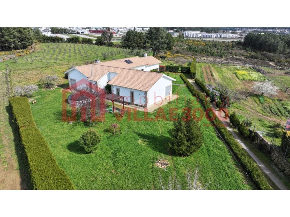 Villa i Vila Real, Vila Real - foto 1