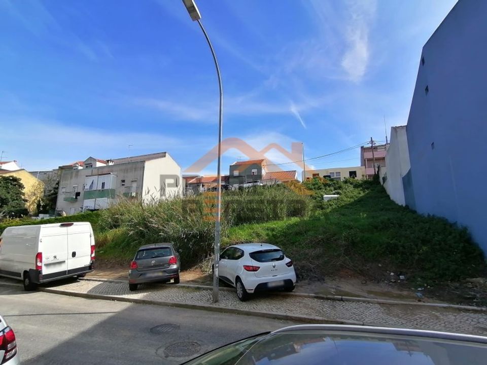 Helårsgrund i Amadora, Lisbon - foto 1