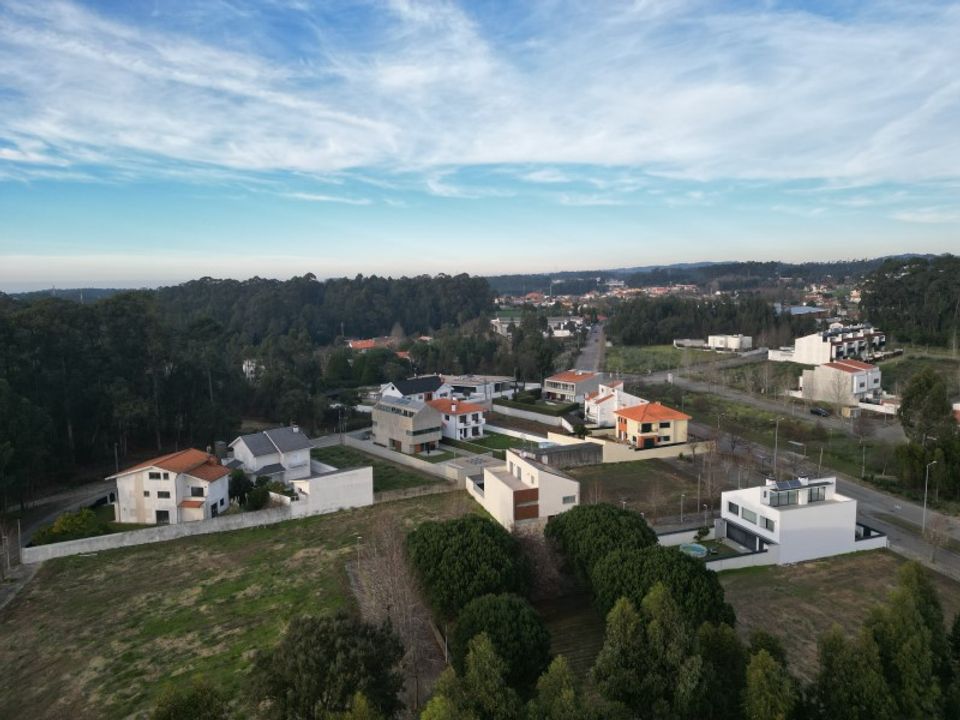 Helårsgrund i Espinho, Aveiro - foto 2
