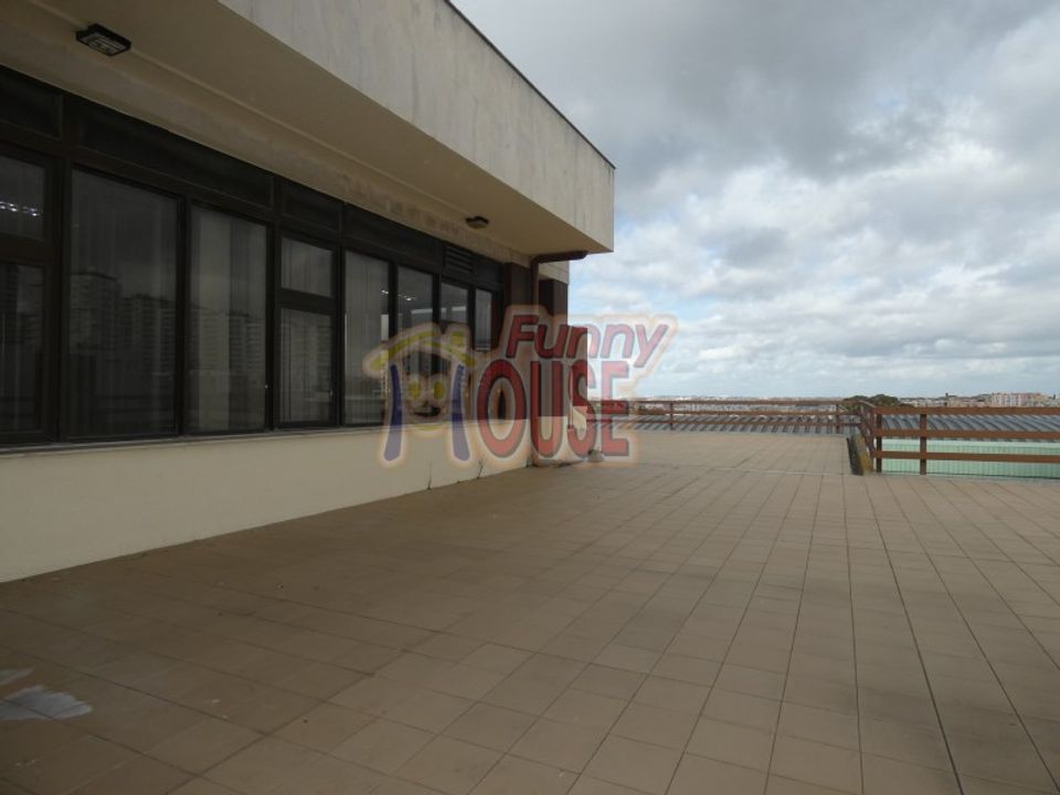 Erhvervsejendom i Amadora, Lisbon - foto 2