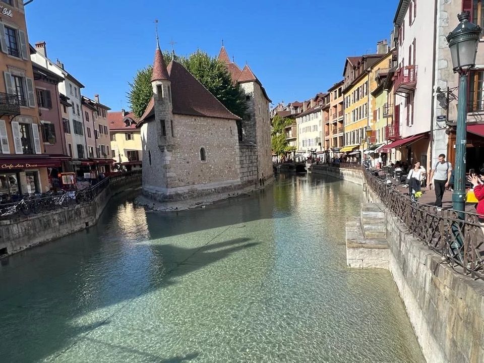 Erhvervsejendom i Annecy, Haute-Savoie - foto 1