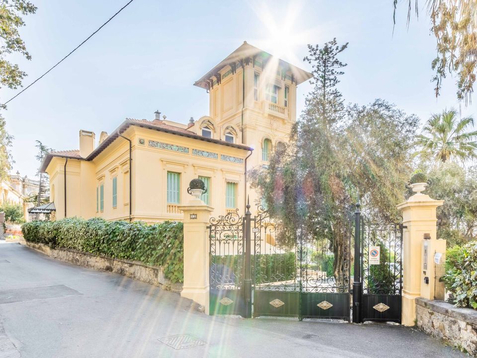 Lejlighed i Ospedaletti, Imperia - foto 1