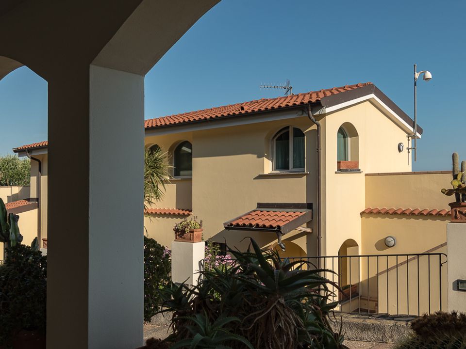 Villa i Ospedaletti, Imperia - foto 1