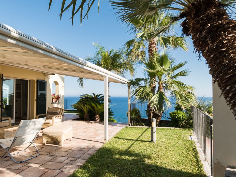 Villa i Ospedaletti, Imperia - foto 3