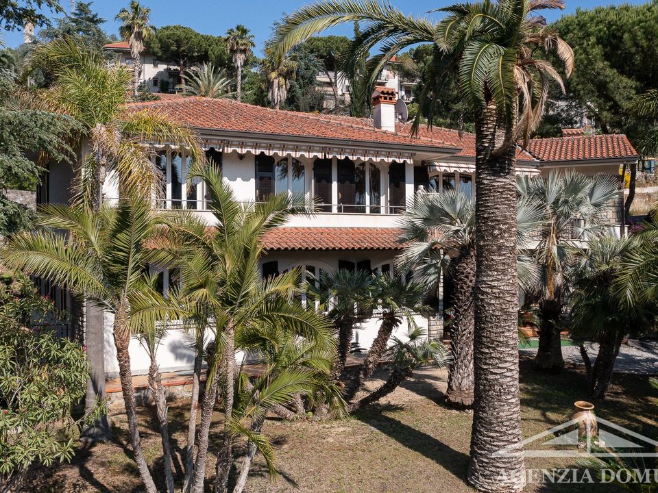 Villa i Bordighera, Imperia - foto 1