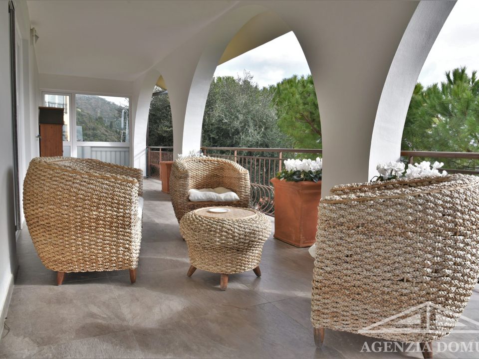 Villa i Ospedaletti, Imperia - foto 3