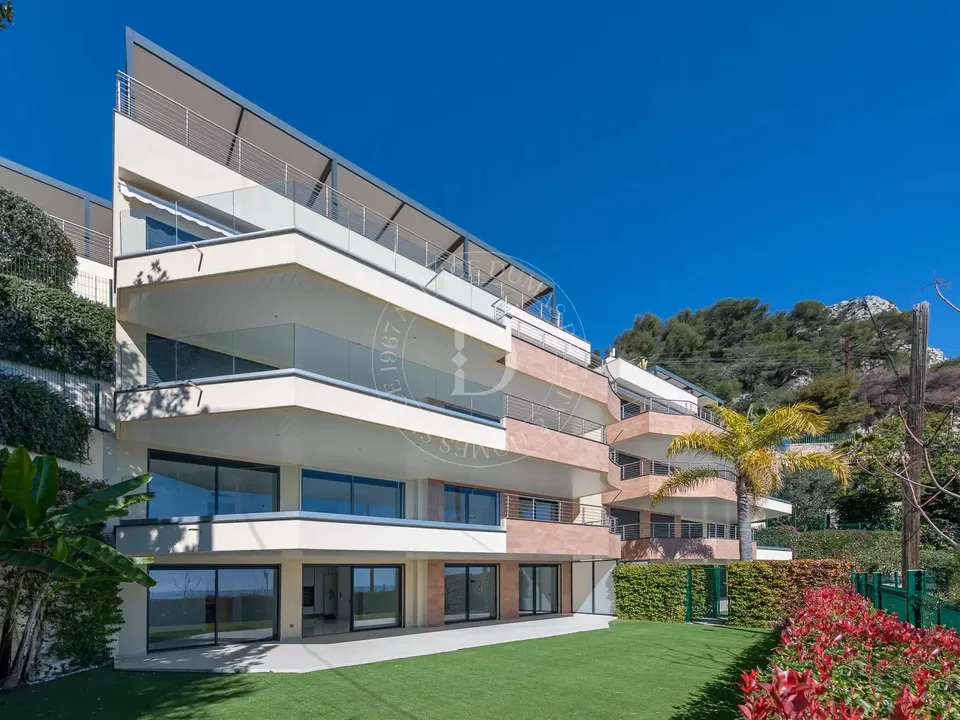 Lejlighed i Roquebrune-Cap-Martin, Alpes-Maritimes - foto 1