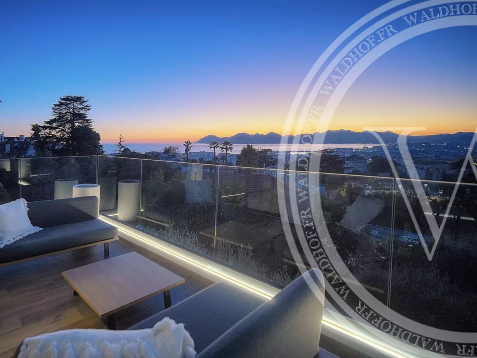 Villa in Cannes, Alpes-Maritimes - photo 2