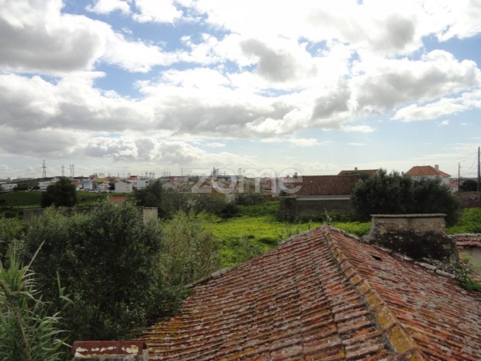 Helårsgrund i Rio de Mouro-Estacao, Lisbon - foto 2