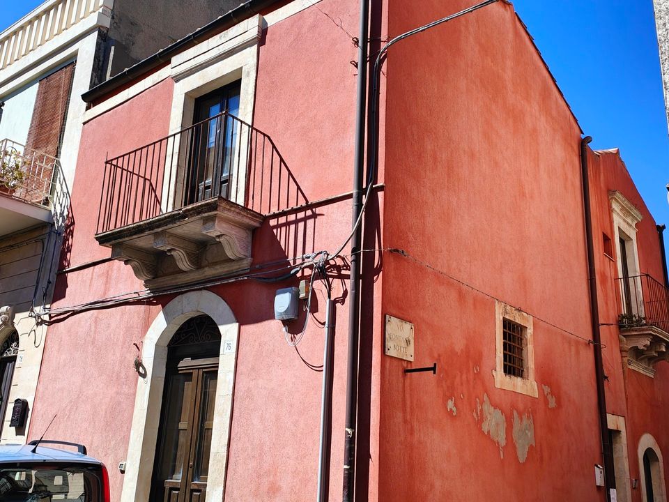 L'establiment comercial a Palazzolo Acreide, Siracusa - foto 2