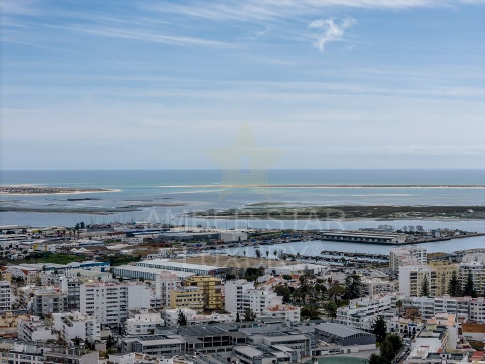 Helårsgrund i Quelfes, Faro - foto 1