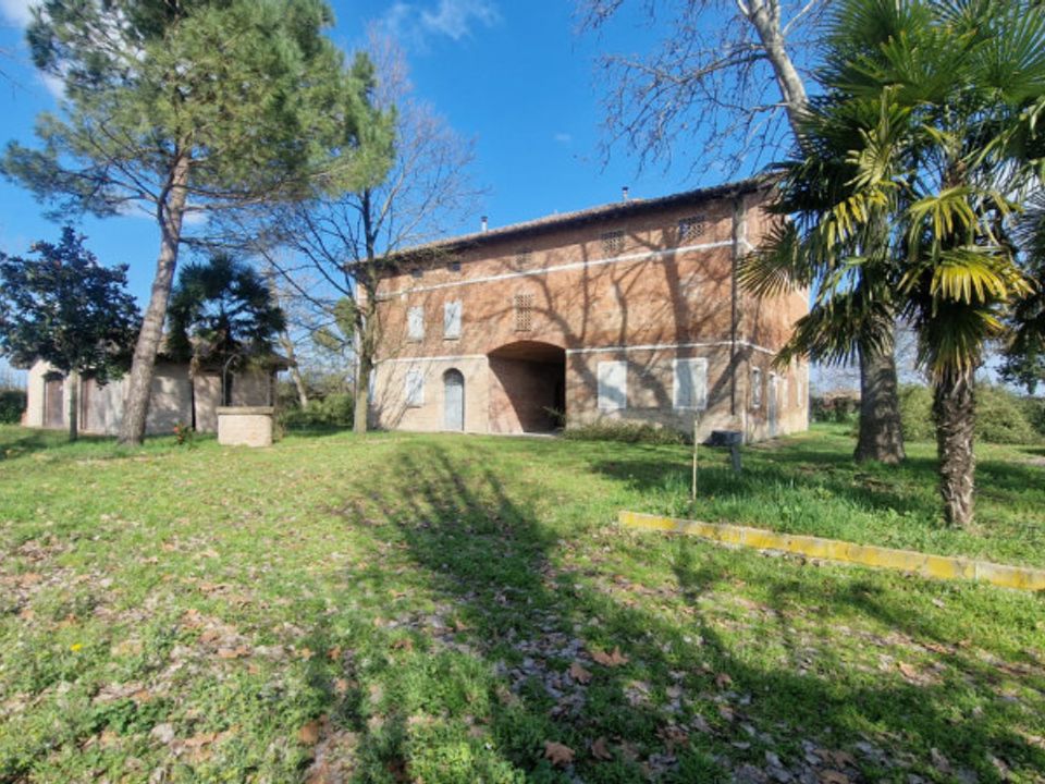 Landejendom i Correggio, Reggio Emilia - foto 1