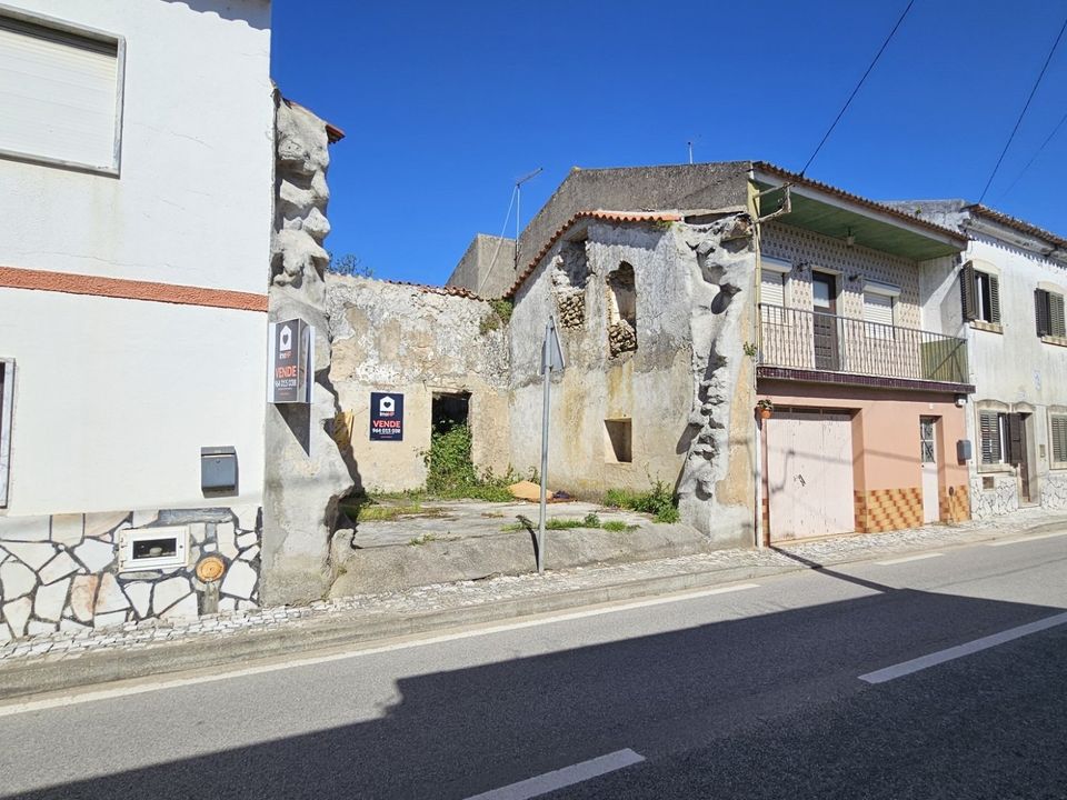 Ruinere i Bombarral, Leiria - foto 1