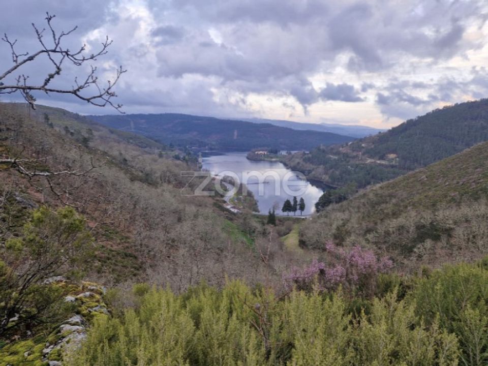 Helårsgrund i Montalegre, Vila Real - foto 1
