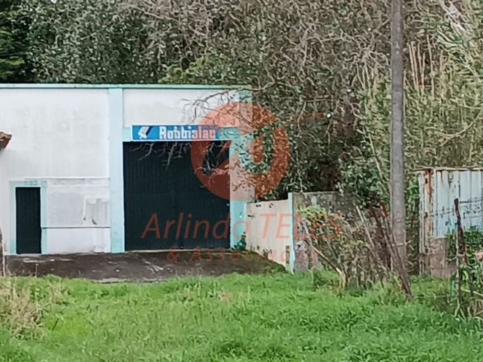 Erhvervsejendom i Vila da Praia da Vitoria, Terceira - foto 1